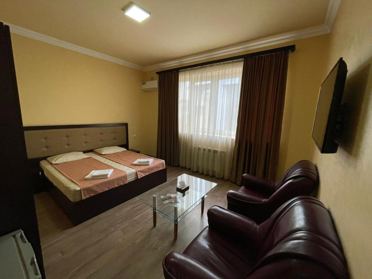 Mbm Hotel يريفان المظهر الخارجي الصورة